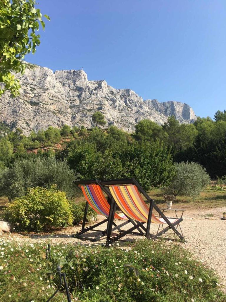 Le Moulin En Provence Bed and Breakfast Saint-Antonin-sur-Bayon Exteriör bild