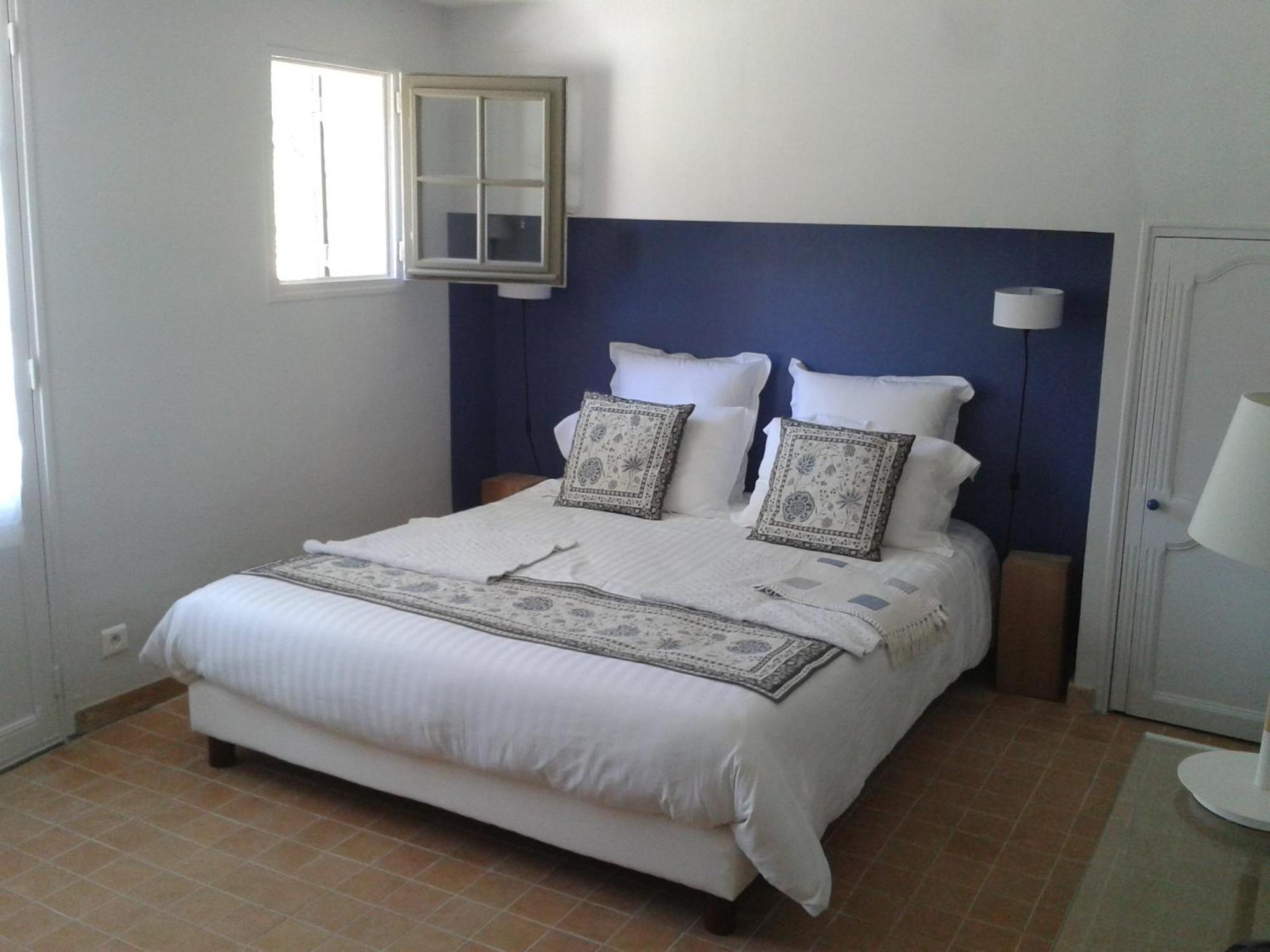 Le Moulin En Provence Bed and Breakfast Saint-Antonin-sur-Bayon Rum bild