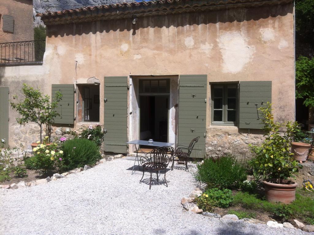 Le Moulin En Provence Bed and Breakfast Saint-Antonin-sur-Bayon Exteriör bild