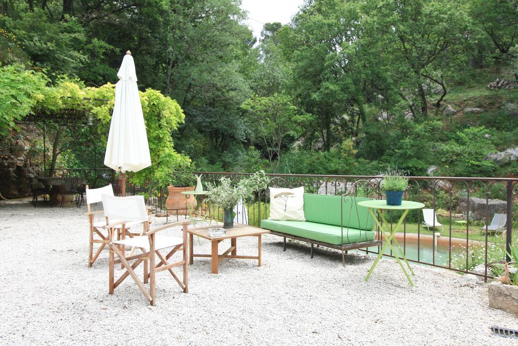 Le Moulin En Provence Bed and Breakfast Saint-Antonin-sur-Bayon Exteriör bild